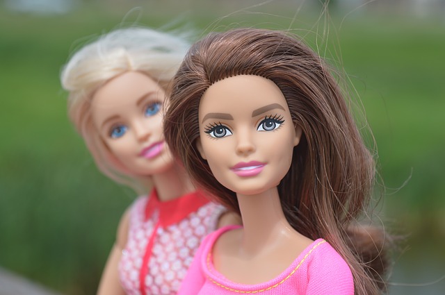 dolls 1497805_640